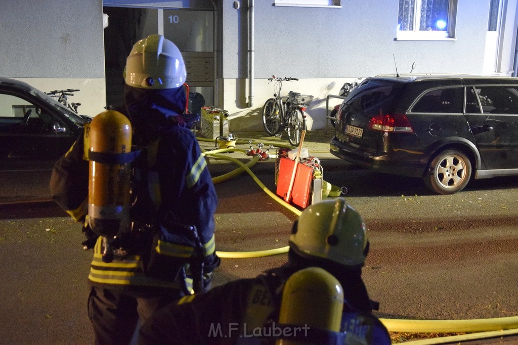 Feuer 2 Y Kellerbrand Koeln Ostheim Ruppinerstr P116.JPG - Miklos Laubert